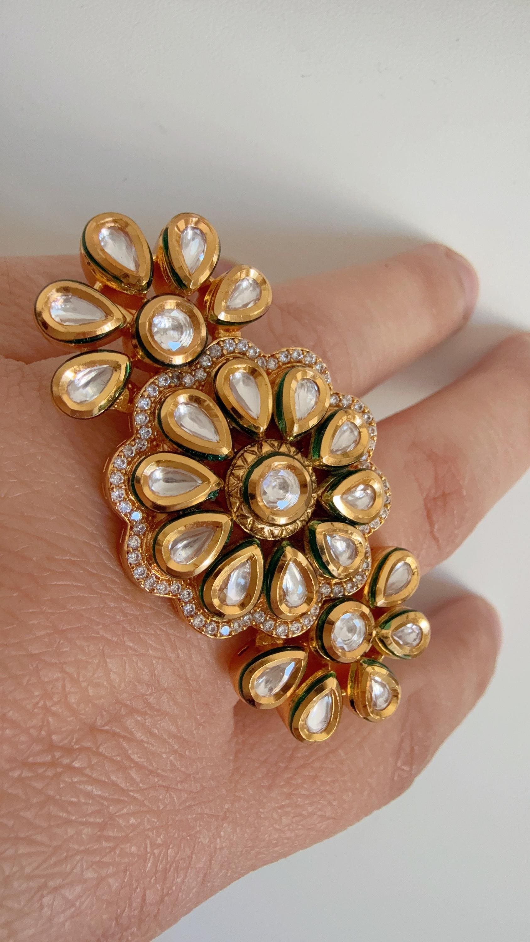 Anello oversize Vidya Bridal Kundan Moissanite kundan/anello nuziale verde/anello importante Kundan a due dita/anello Kundan a due dita