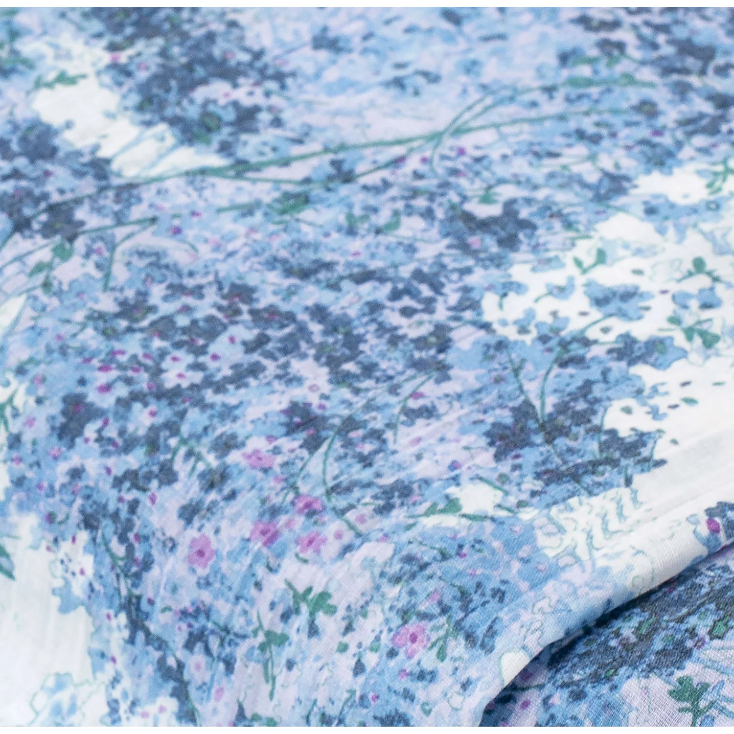 Blusenstoff „Crash Blumen“ mit Crash-Struktur, blau-color