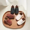 Kinder Frühling trendige einfache und modische weiße Schuhe für Jungen und Mädchen mit weichem Boden und weicher Oberfläche Babyschuhe