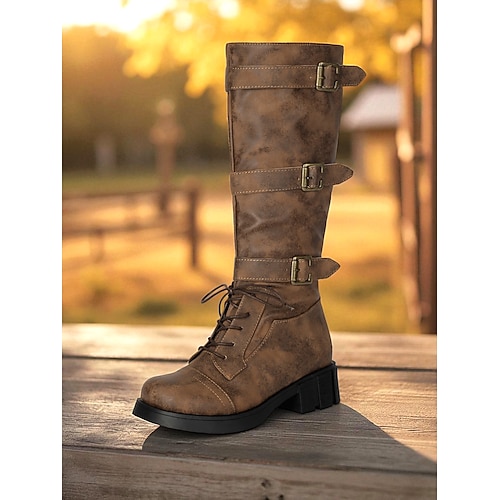 braune kniehohe Stiefel für Damen – Vintage-Reitstiefel aus Kunstleder mit Schnürung, dreifachen Schnallenriemen und klobigem, niedrigem Absatz, Schuhe im Steampunk-Stil für Herbst, Bauernhof und Outdoor-Abenteuer Image