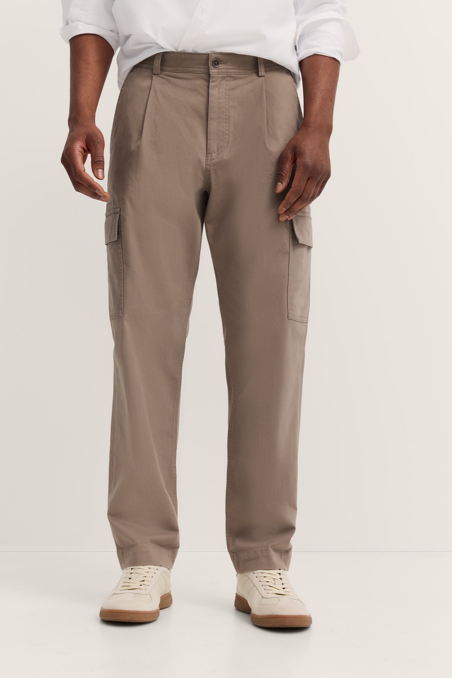 Cargohose BUGATTI "Cozy Times", Herren, Gr. 36, Länge 30, beige (30, beige), 98% Baumwolle, 2% Elasthan, unifarben, gerade, unten schmal, Hosen Cargohose, Tapered Fit mit Soft Touch