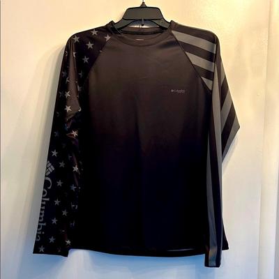 Columbia Swim | Columbia Men's Black And Gray Rash Guard | Color: Black | Size: Xl
