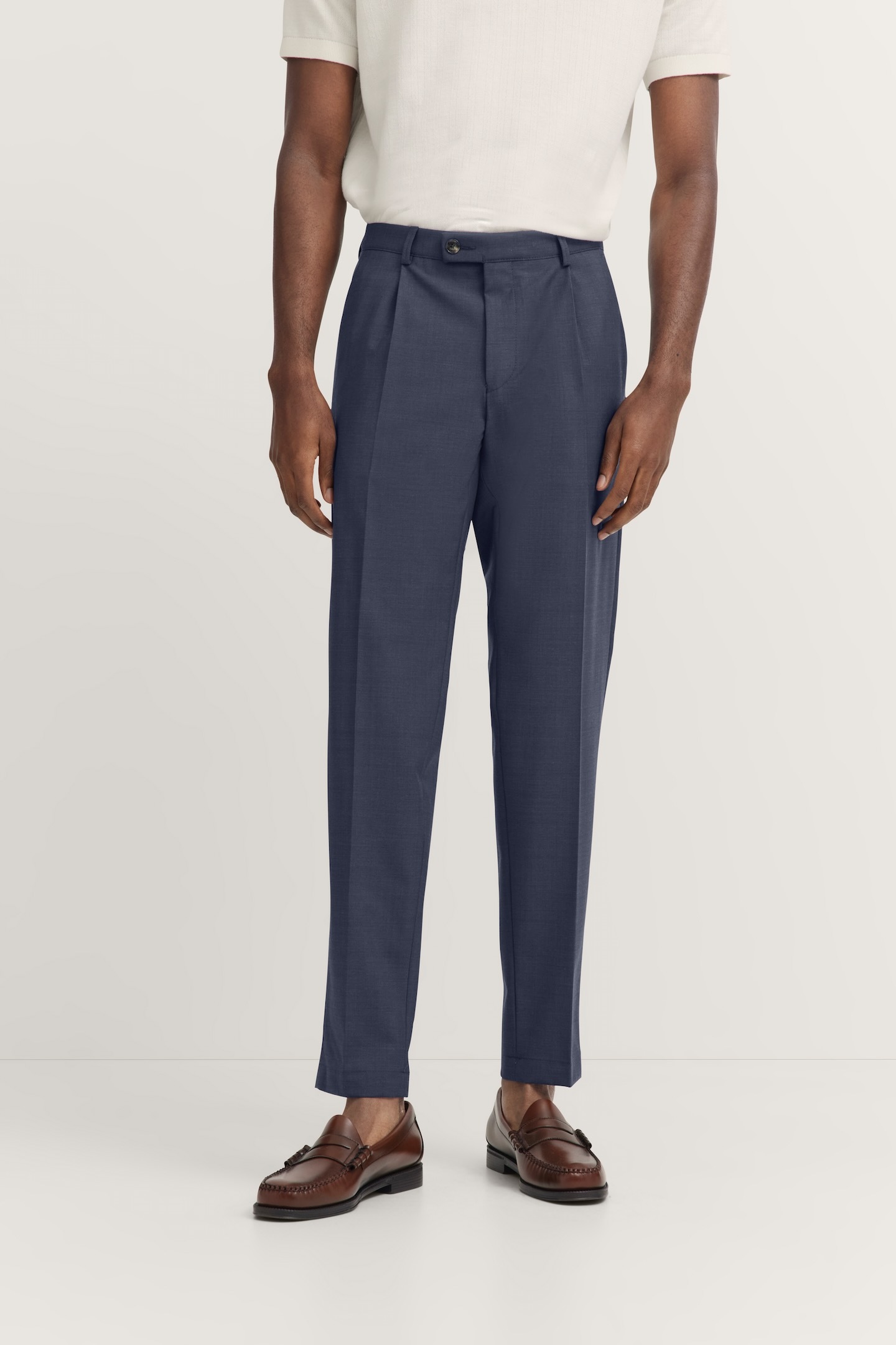 Bugatti Herren Bundfaltenhose mit Stretch und Bundfalten Image