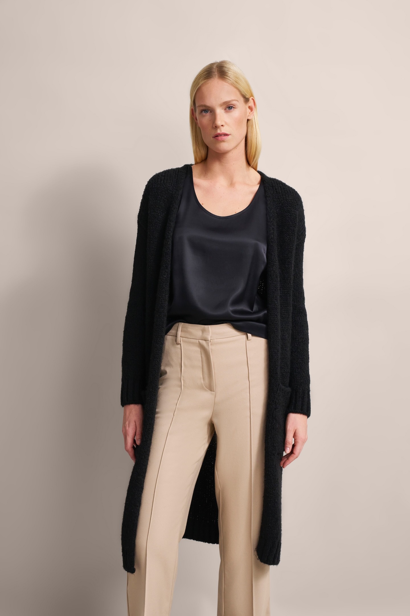 Bugatti Damen Strickjacke mit breiten Rippenbündchen Image