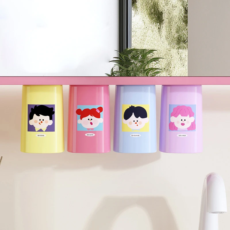 An der Wand montiertes Dopamin-Zahnglas, staubdichter Mundwasserbecher, Zahnbürstenhalter aus Kunststoff, stanzfreie Halterung unter Spiegelschrank