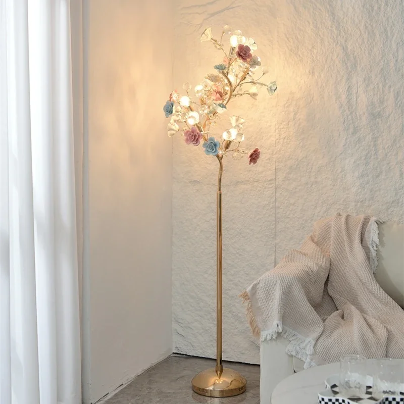 Französisch pastorale Wohnzimmer Villa Stehlampe Schlafzimmer Studie Modell Zimmer Internet Celebrity Stehlampe Hotel Licht Luxus vertikal Image