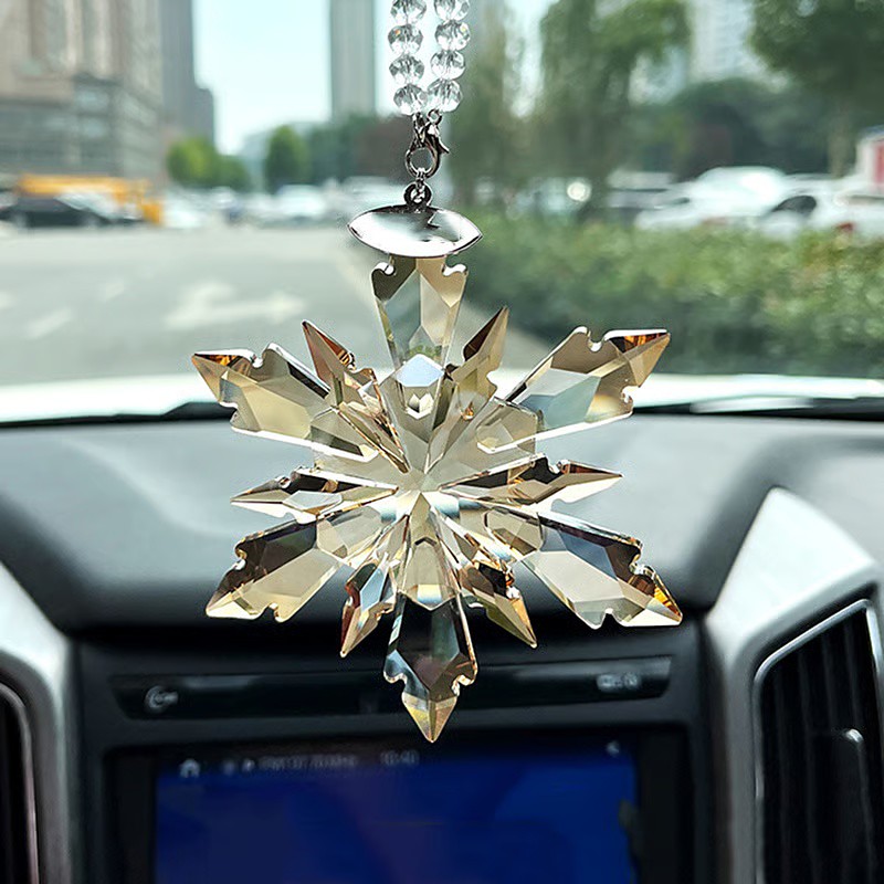 Crystal Snowflake Suncatcher Christmas Tree Ornament Pendant Crystal Sun Catcher Car Interior Decoration Window Garden Chandeliers for Home Garden Decor