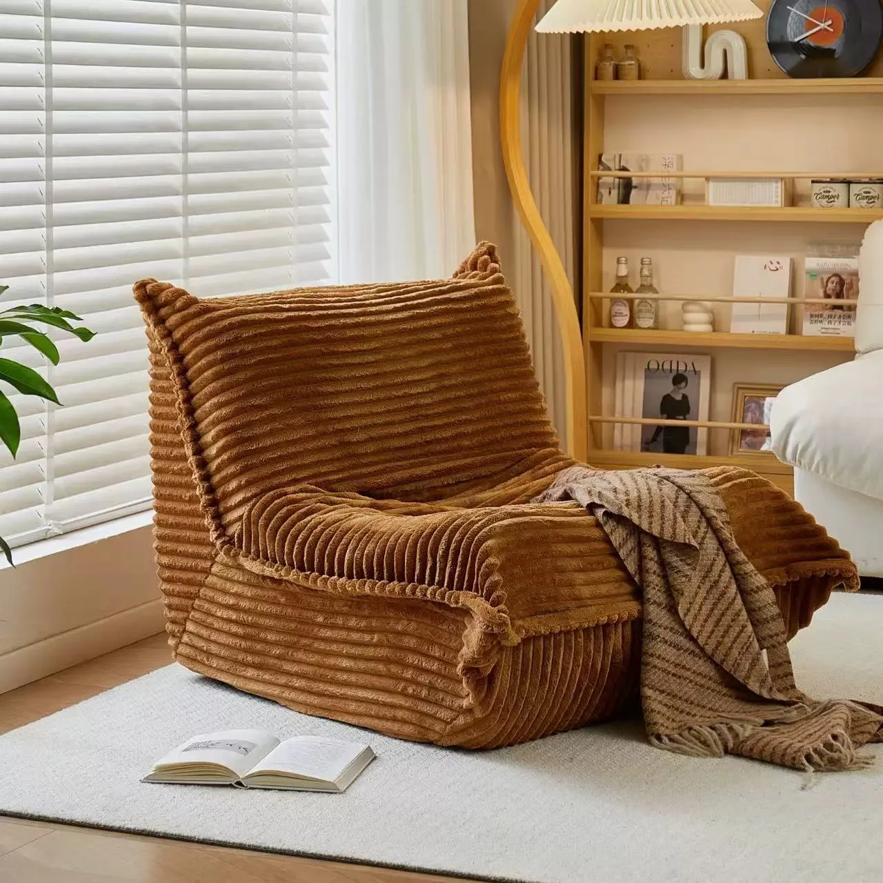 MOMO Caterpillar Sofa Freizeitsofa Lazy Person Sofa kann liegen und schlafen Balkon Tatami Net Red Schlafzimmer Wohnzimmer Single Image