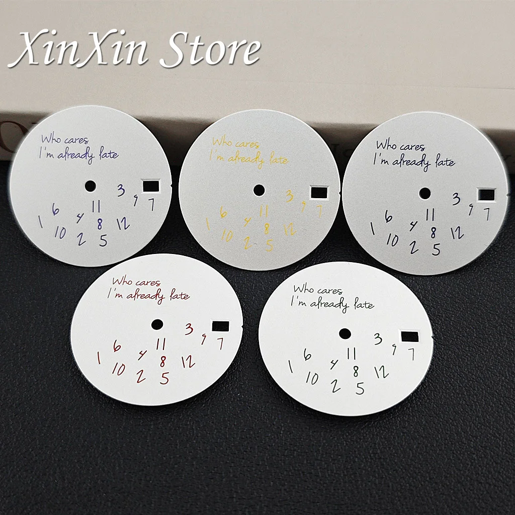 Weißes, hochwertiges NH35-Uhrwerk mit neuem Log-Zifferblatt, 28,5 mm, für NH35A 4R35-Uhrwerk Who Cares Lt's Ready Late-Uhrenzifferblatt Image