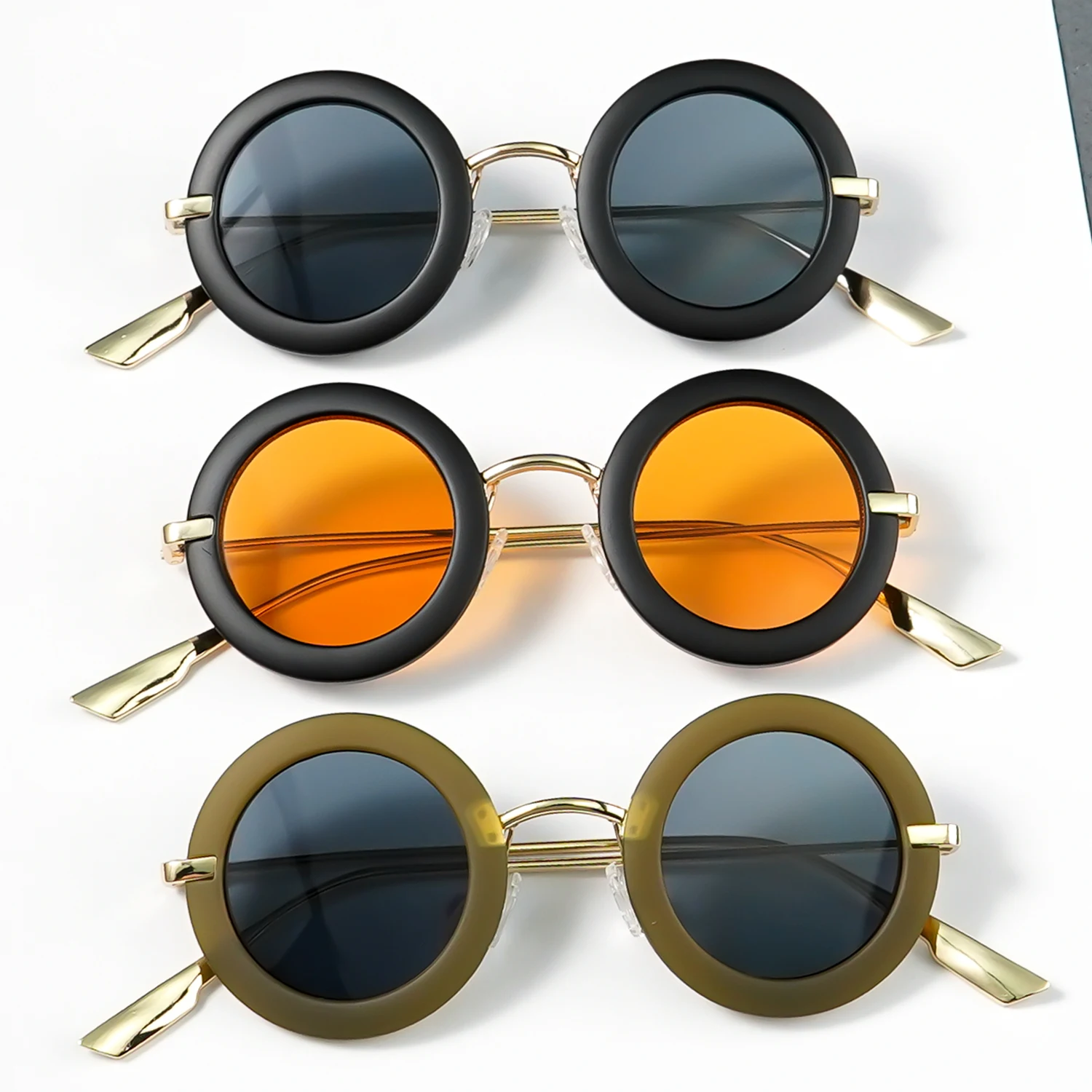 Modische Sonnenbrille im Retro-Punk-Stil mit runden Akzenten, Unisex-Rahmen, unverzichtbar für Straßenfotografie und Shopping Image