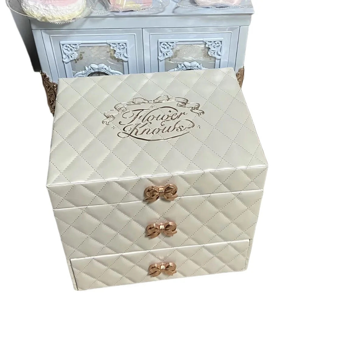 Flower Knows Christmas Limited Edition Schmuckschatulle Leder Aufbewahrungsbox Kosmetiktasche Geschenk Weiße Box Image
