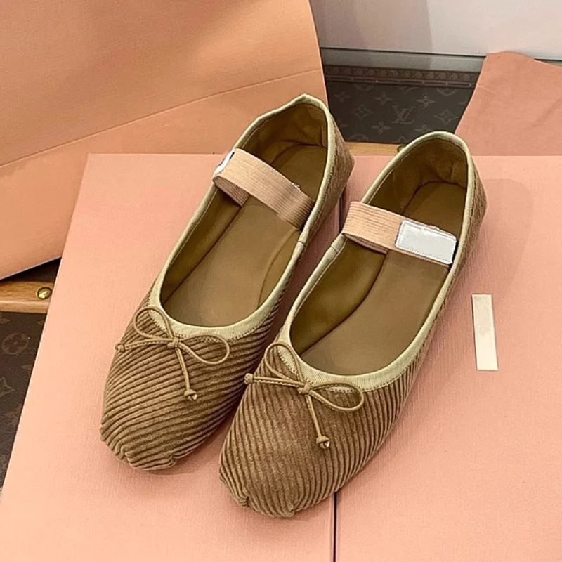 2023 frühjahr Neue frauen Wildleder Ballerinas Karree Elastische Band Vintage Braun Bogen Dekoration Damen Mary Jane Schuhe