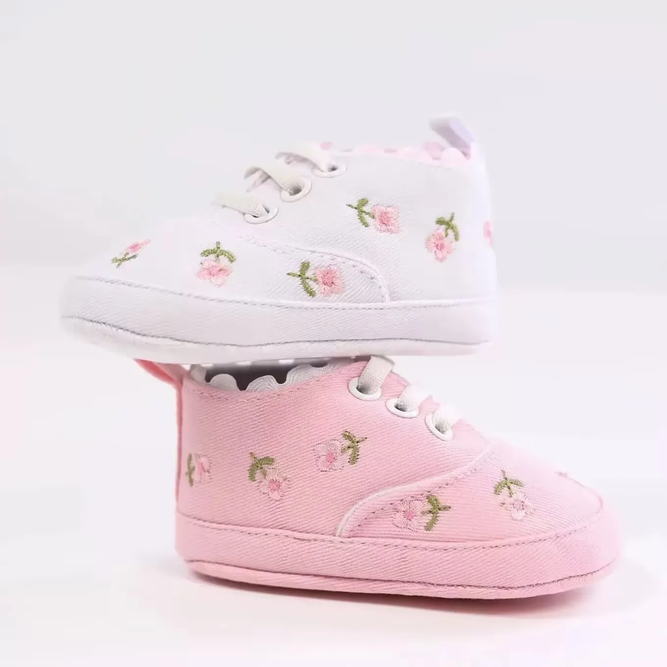 Babyshoes Frühlings- und Herbstkollektion 0–1 Jahre alt, bestickte Babyschuhe, Babyschuhe, Schuhe mit weichen Sohlen, Lernschuhe