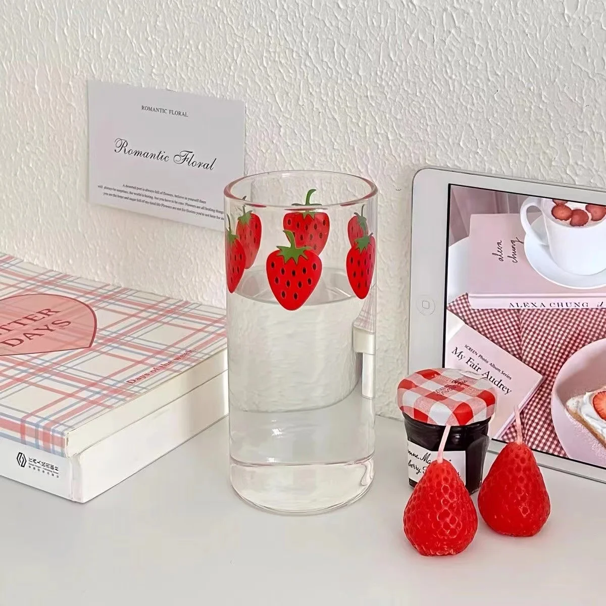 360 ml Erdbeere Nette Glas Tasse Mit Stroh Kreative Transparente Wasser Tasse Student Milch Hitzebeständige Glas Nana Image