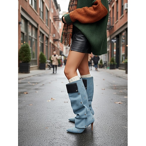 kniehohe Damenstiefel aus braunem Wildleder mit abnehmbarer Frontverzierung und wandelbarem Design in mehreren Stilen – modisches High Heel-Schuhwerk für trendige urbane Outfits Image