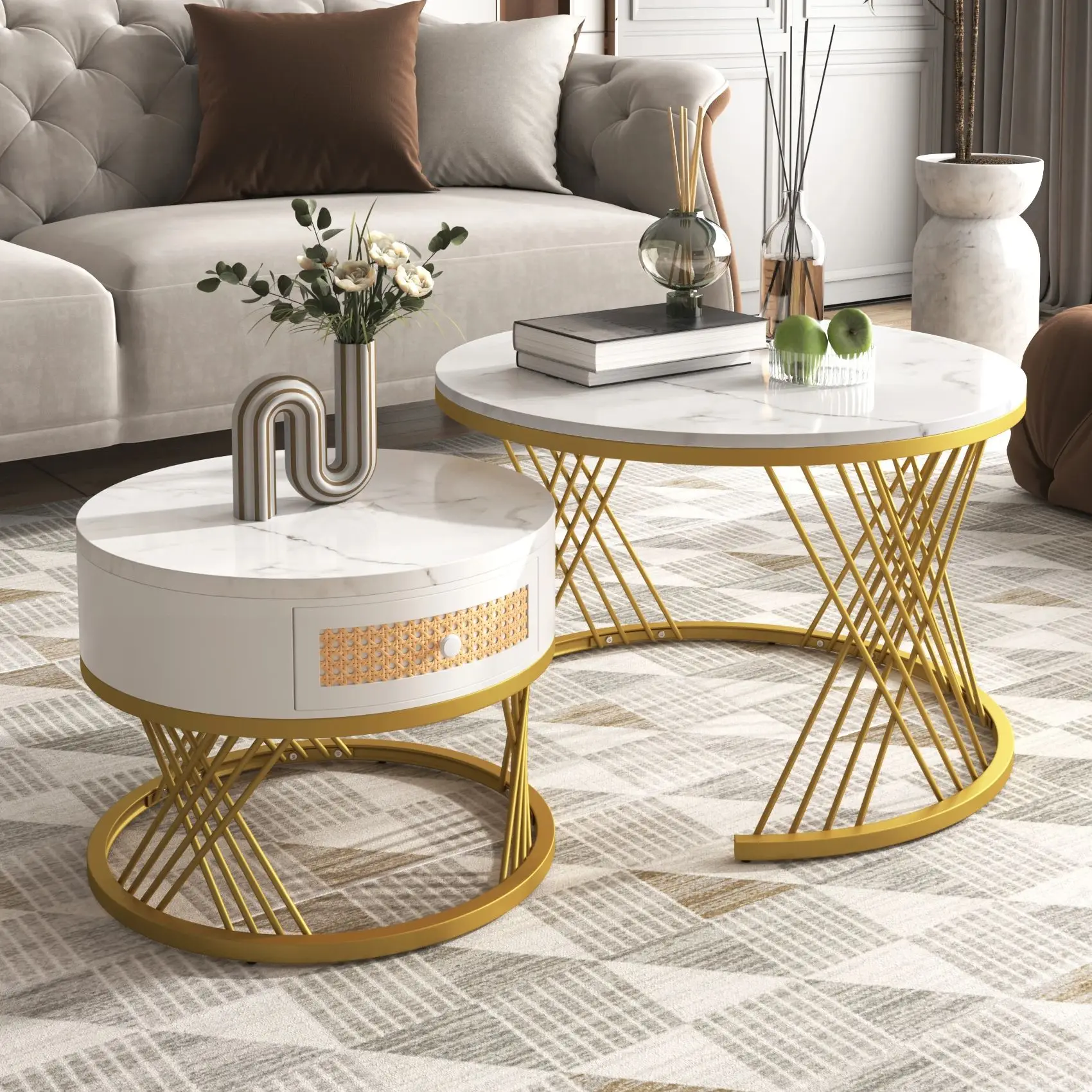 2-in-1-Couchtisch-Set, runde MDF-Tische mit Marmorstruktur-Optik, goldener Metallrahmen, moderner Couchtisch für das Wohnzimmer