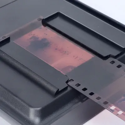 Mobile Film Scanner JPEG Converter Color Black White Negatives & Slides 35/135mm