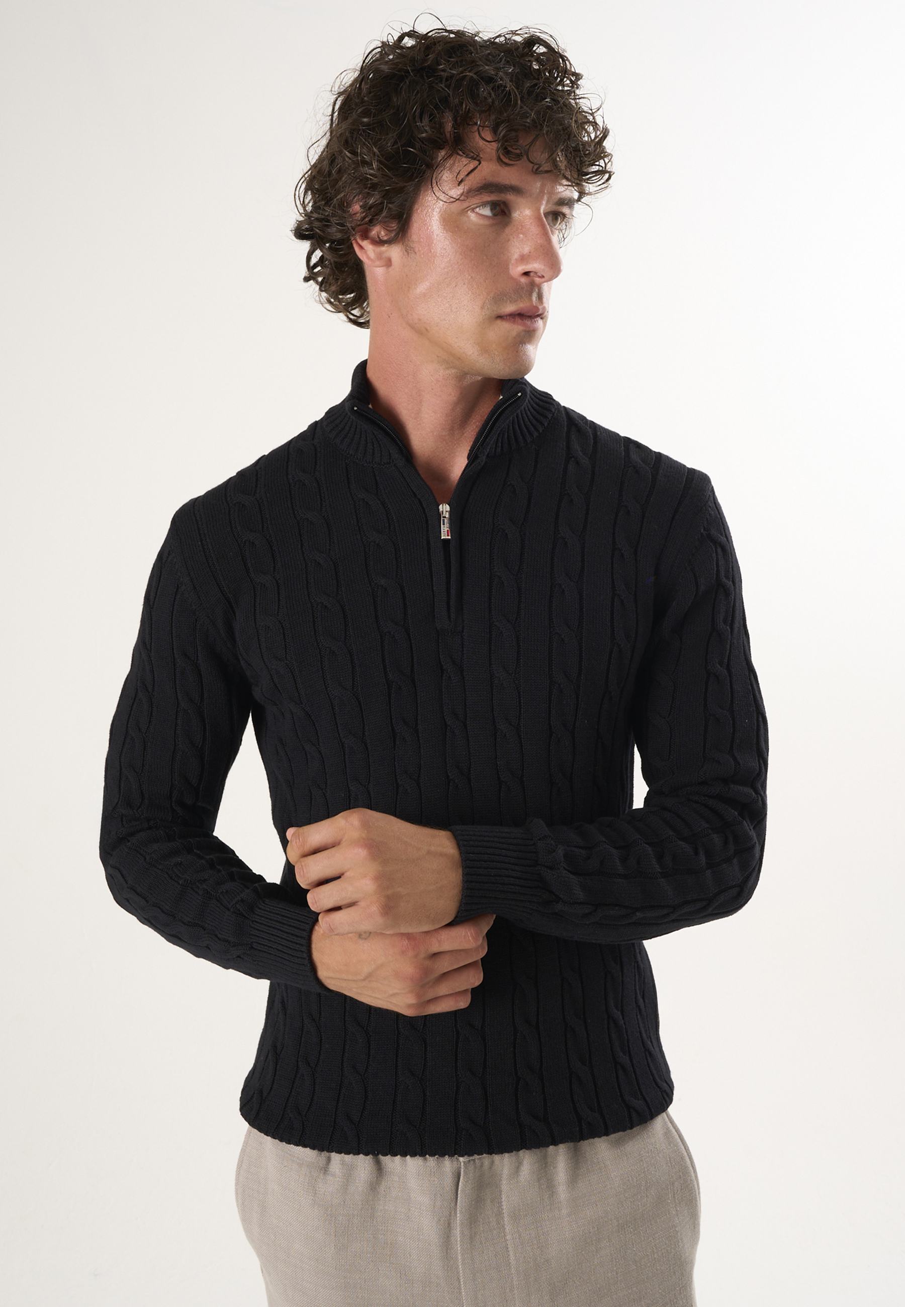 Pullover Kabelstrick-Pullover Mit Halbem Reißverschluss Image