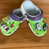 Neue Cartoon Anime Hausschuhe Clogs Kinder Schuhe süße Disney Toy Story süße Cowboy Woody Strand Sandalen geschlossene Zehen Slip Ons Outdoor