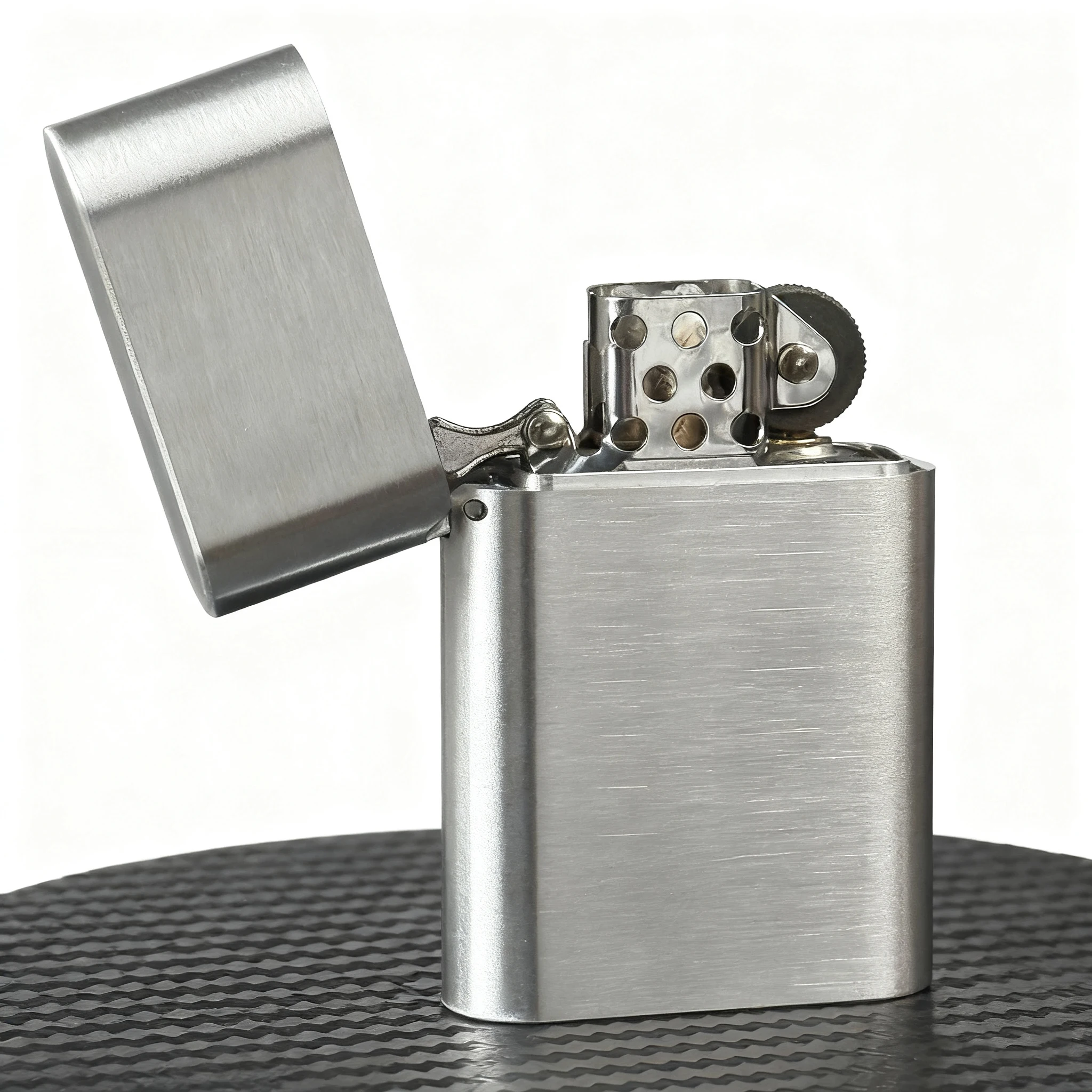 CNC-Prozess, schmales Kraftstofffeuerzeug, Taschenfeuerzeug, kleine Rüstung, verdicktes Messing, Ölfeuerzeug, Gadgets, Raucherzubehör Image