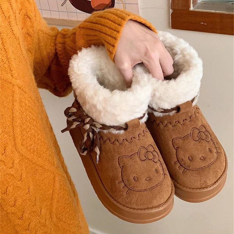 Y2K Miniso Hello Kitty Schneestiefel Anime Outdoor Damen Schneestiefel Niedliche warme Baumwollschuhe Kawaii Winter Rutschfester kurzer Stiefel Geschenk