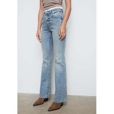 Stradivarius D74 Slit fit flared jeans MEDIUM LIGHT BLUE DENIM 14