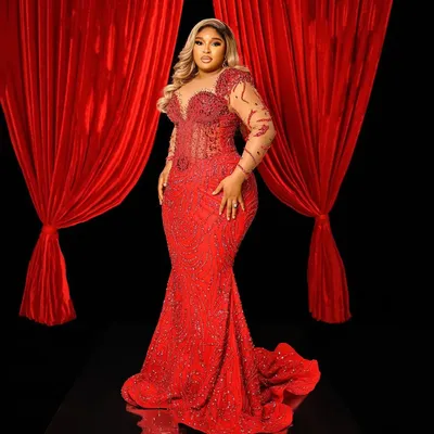 Customized Luxury Plus Size Evening Dresses Beaded Lace Red African Reception Prom Dress Black Women Glitter Party Dress