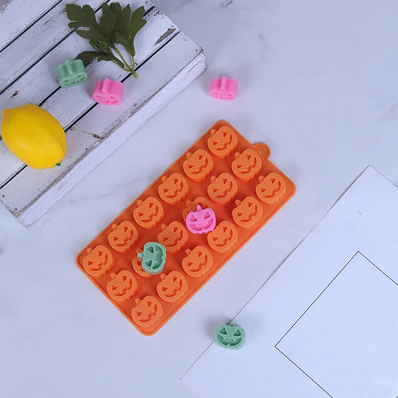 1 Stück – Halloween-Silikon-Kuchenform – Kürbis-Backform, verwendet für DIY-Back- und handgemachte Seife, Backutensilien Image