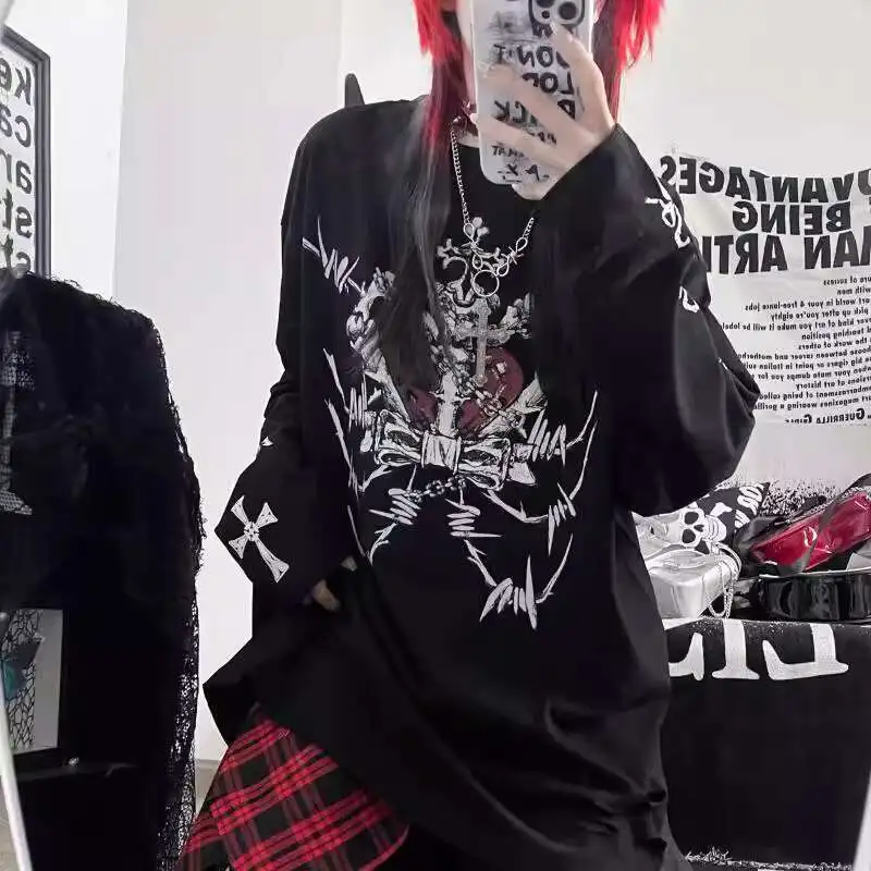 Frauen Gothic Punk T-shirt Marke Schädel Druck Subkultur Drucken Dark Punk Top Lose Beiläufige Ripped Loch BF Lange Ärmeln T-shirt