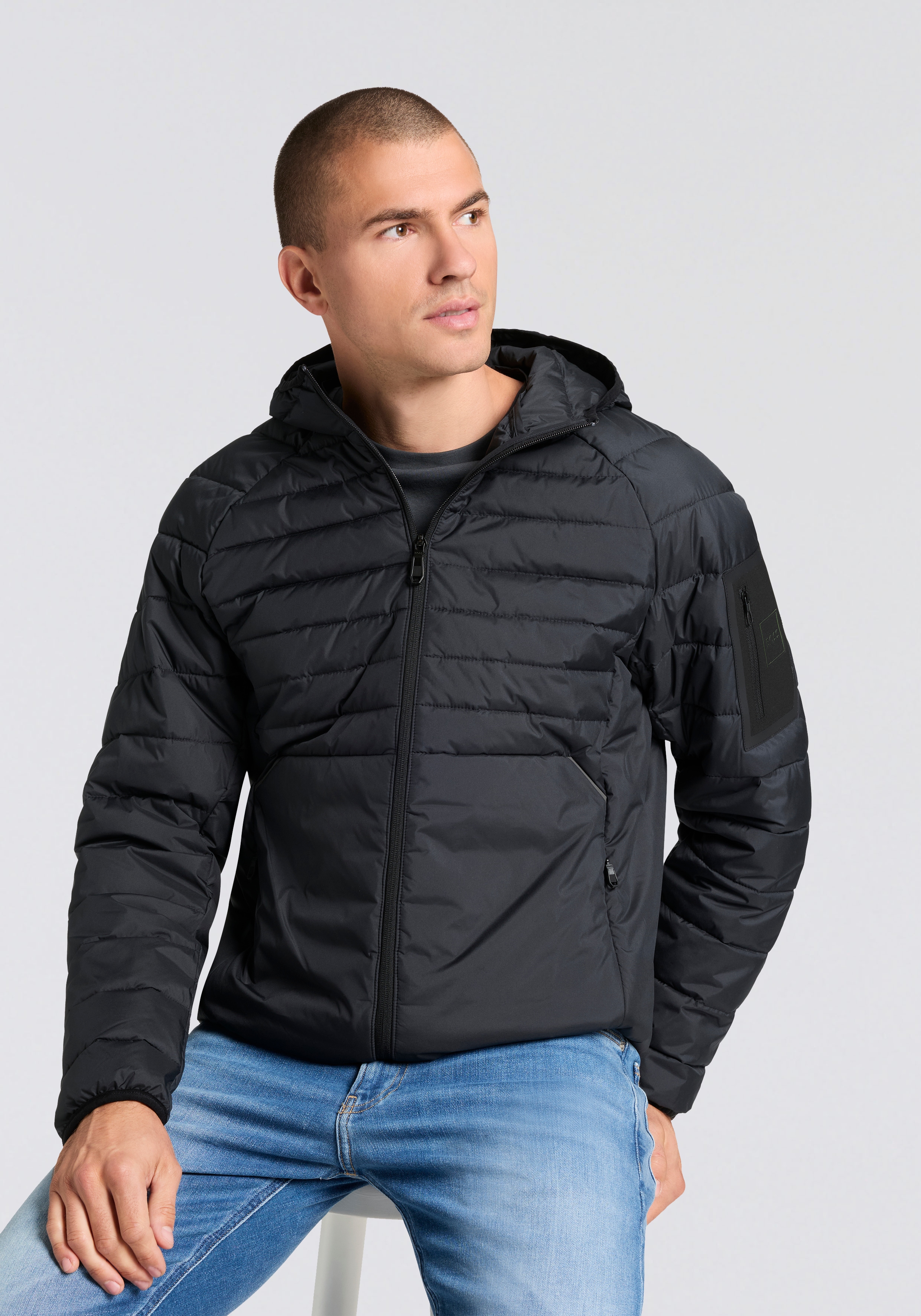 Steppjacke BOSS GREEN "OW Urbanex JT HD", Herren, Gr. L, dunkelblau402, Web, Obermaterial: 100% Polyester, unifarben, regular fit normal, hoch geschlossener Ausschnitt, elastischer Bund, Jacken Steppjacke, Kapuze, Regular Fit, reflektierende Details