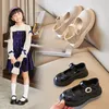Schicke Lederschuhe für Mädchen, Prinzessin, süße schwarze Mary Janes mit Perlenanhänger für Hochzeit, Party, Schulanfang, flache Schuhe, Größe 26–36