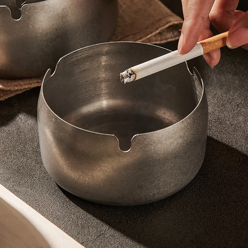 Edelstahl Aschenbecher Retro tief verdickt einfache Anti-Fall-Persönlichkeit Aschenbecher Bar Restaurant Image