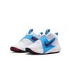 Sneaker NIKE "TEAM HUSTLE D 12 (GS)", Gr. 38,5, weiß, team rot, university blau, schwarz, Textil, Synthetik, sportlich, Schuhe