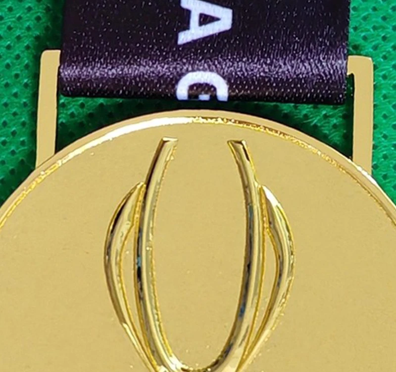 Neuer heißer Verkauf 2025, europäischer Super-Cup-Champion, Metallmedaille, Nachbildung des Fußballfan-Souvenir als Geschenk für Freunde, Fan-Kollektion Image