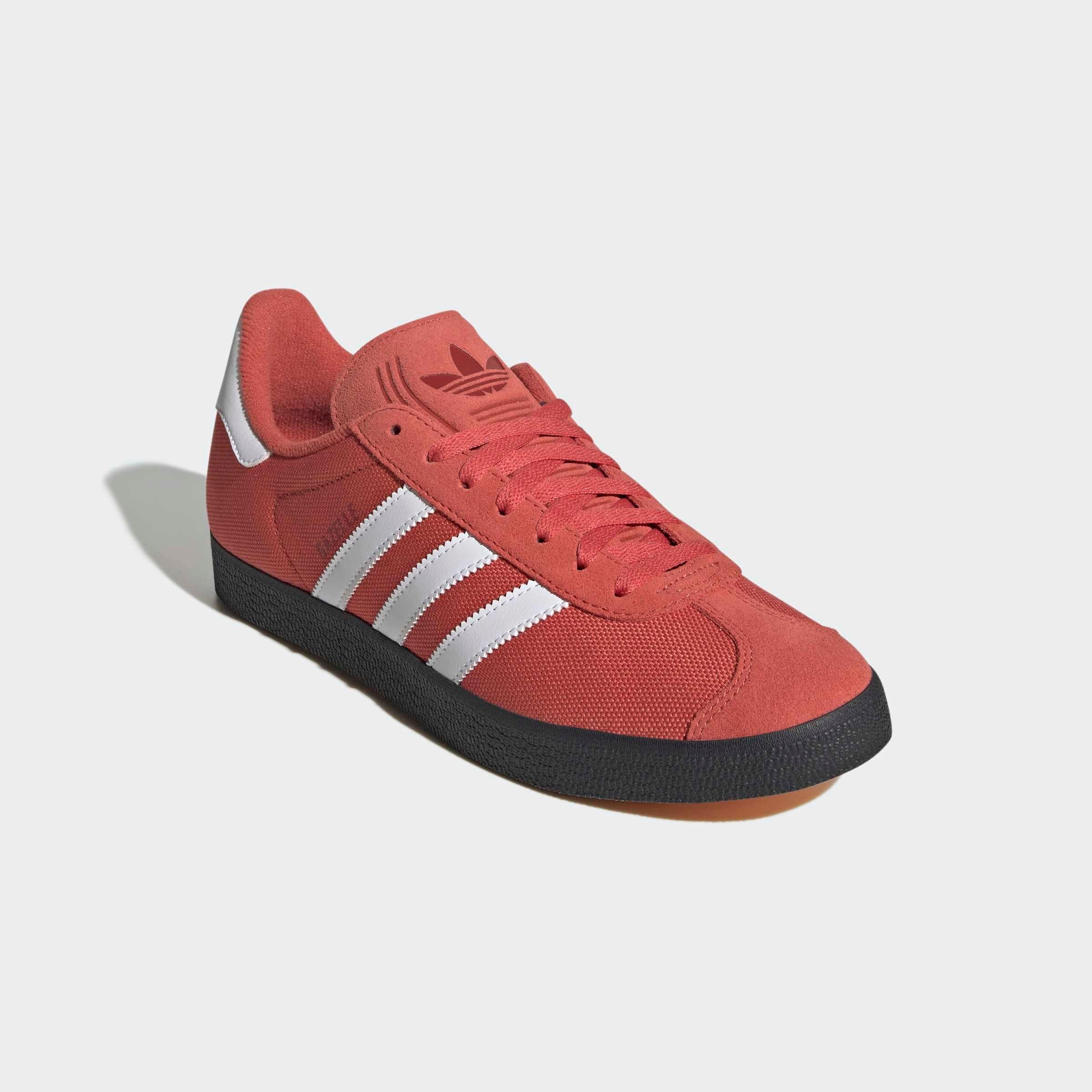 Sneaker ADIDAS ORIGINALS "GAZELLE", Gr. 36, weiß (crew rot, cloud weiß, carbon), Leder, Textil, Sportlich, Schuhe