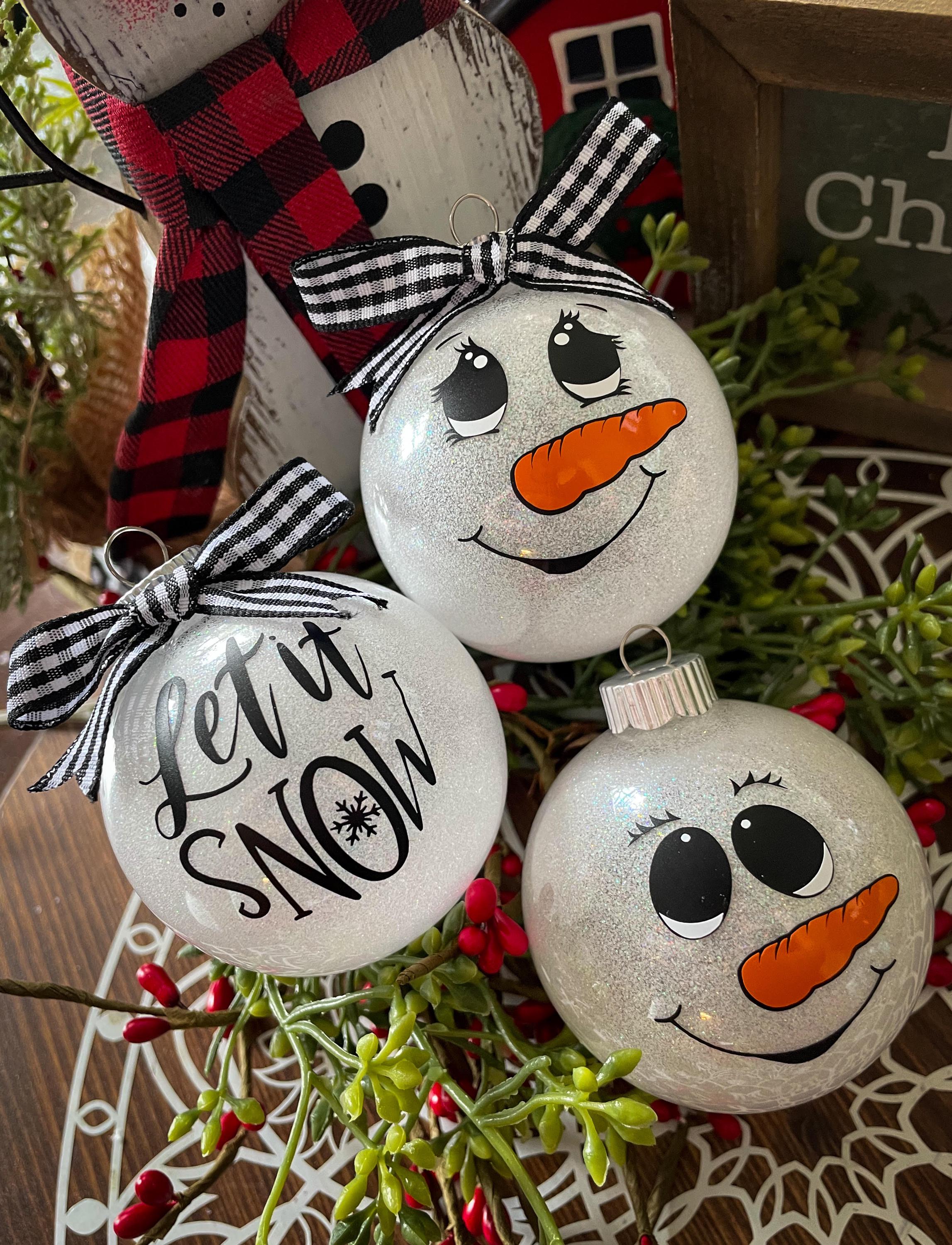 Set di ornamenti a forma di pupazzo di neve - Set di 3 - 2 pollici: ornamenti natalizi, scambio di ornamenti, ornamenti per la famiglia, ornamenti per