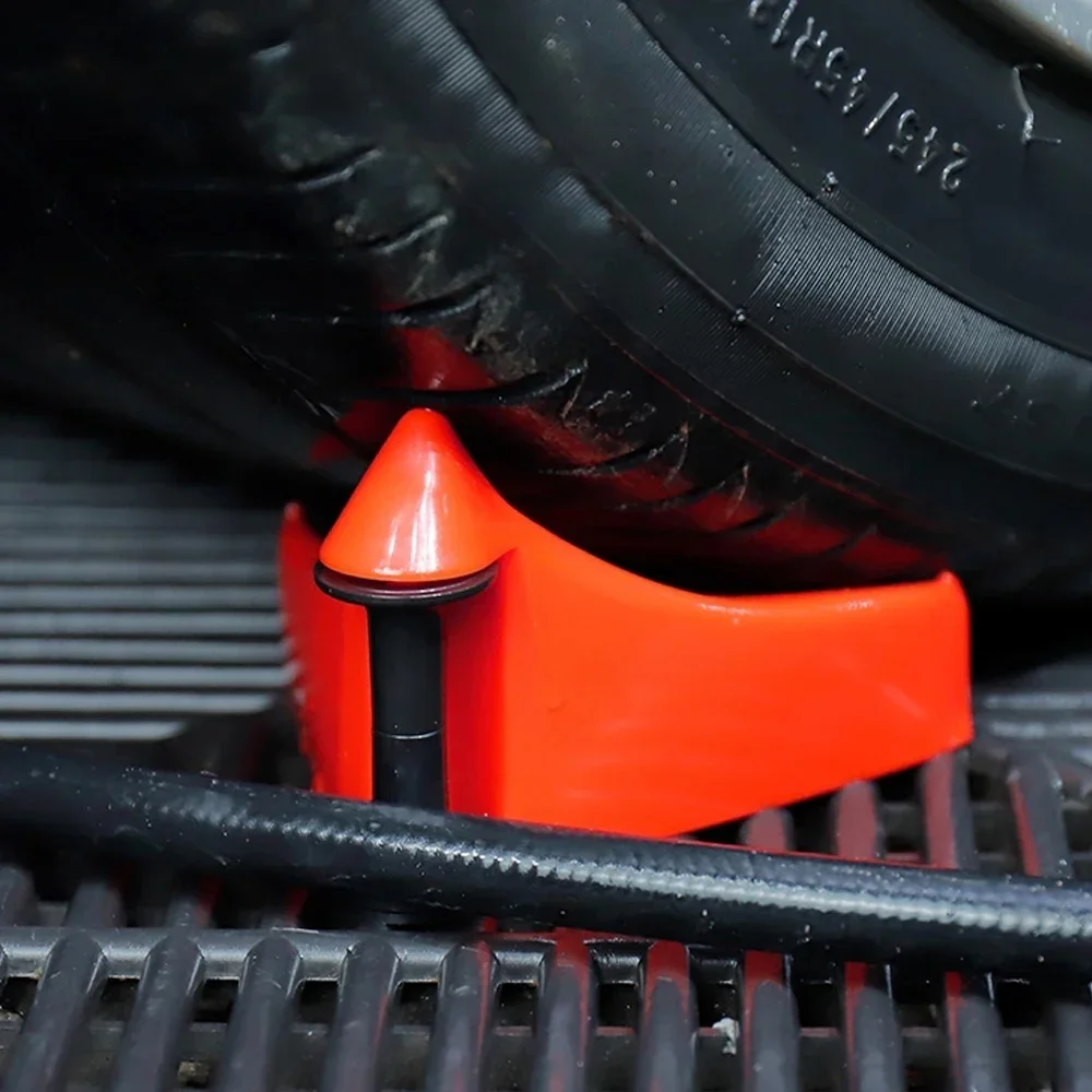 Auto Schlauch Rutsche Reifen Keil Waschen Rohr Anti-prise Werkzeuge Tragbare Reifen Keil Universal Auto Waschen Wasser Rohr Auto Detaillierung werkzeuge Image