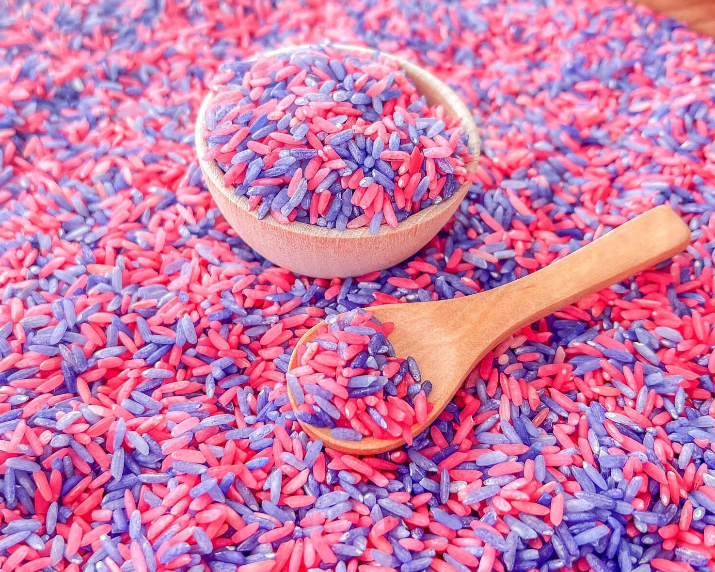 Riso sensoriale rosa e viola, riempitivo per contenitori sensoriali, riso colorato, gioco sensoriale, riempitivo per contenitori sensoriali luminosi,