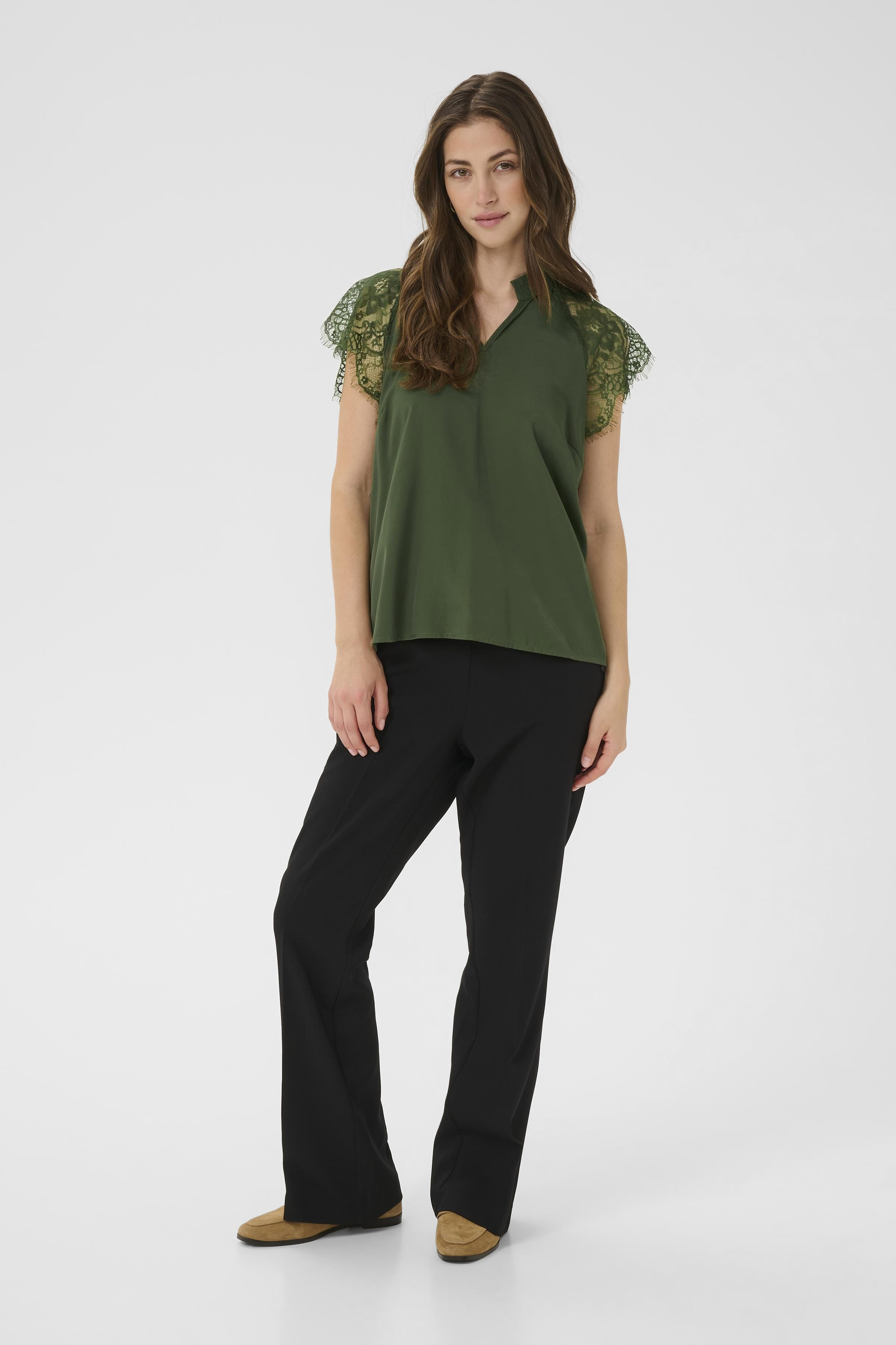 Kurzarm-Bluse CRNola Straight fit green Image