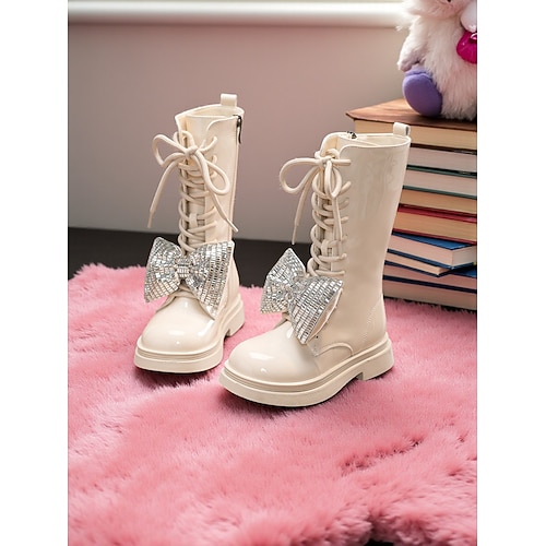 Schwarze Schnürstiefel aus Lackleder für Mädchen mit glitzernder silberner Schleife – stylische Modeschuhe für Party- und Urlaubsoutfits für Kinder Image