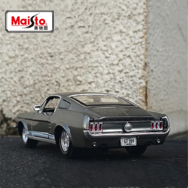 Maisto 1:24 Ford Mustang GT 1967, Legierung, klassisches Sportwagenmodell, Druckguss-Metall, Rennfahrzeuge, Automodell, Simulation, Kinderspielzeug, Geschenk Image