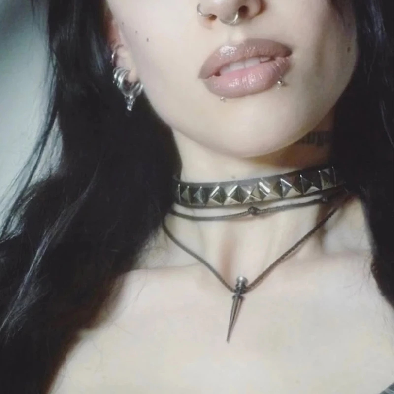 Y2K Gioielli sexy Rivetto Griglia Girocollo Accessori donna Accessori rock grunge Collana gotica cool Collana punk moda coreana