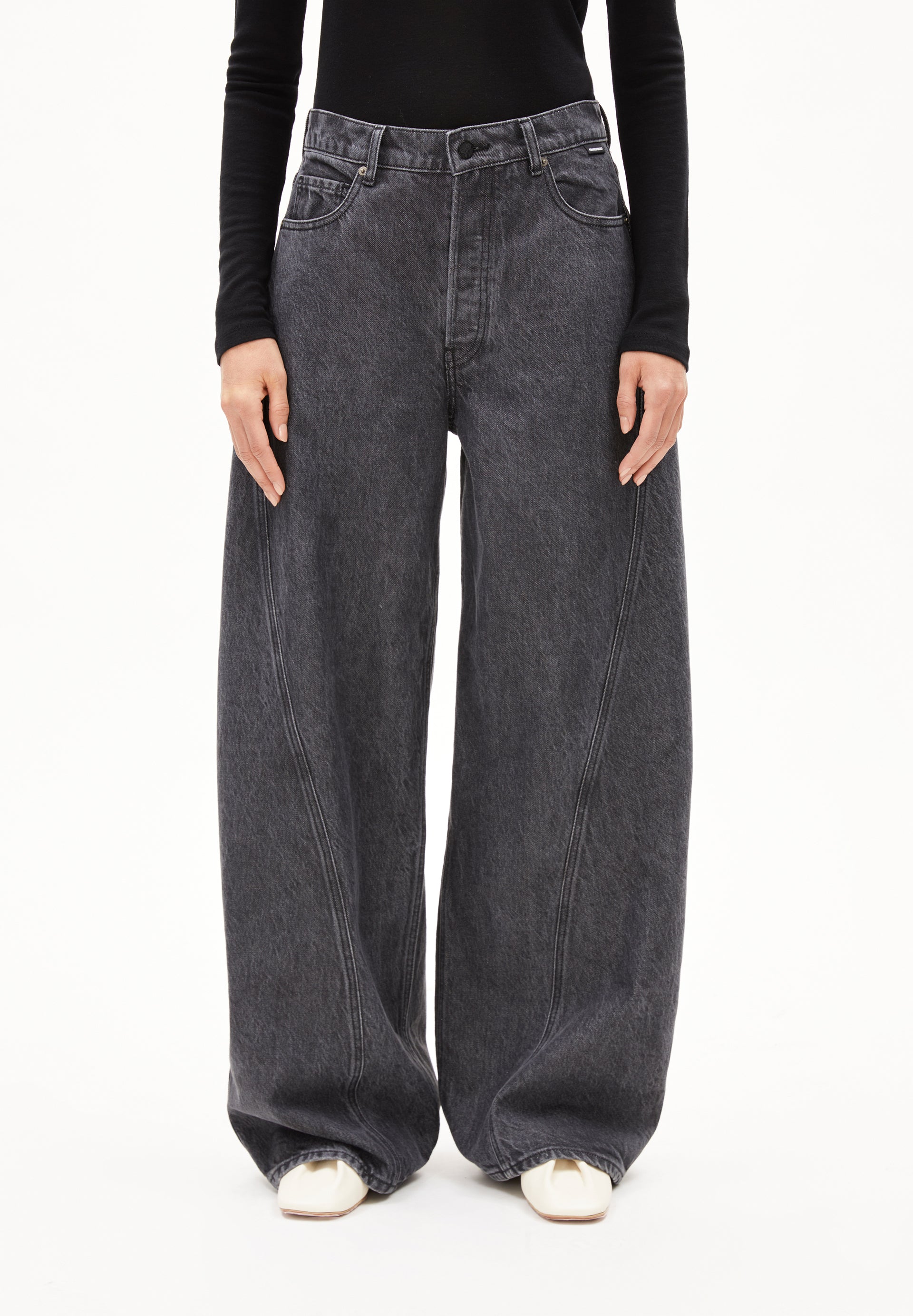 AALTHEA | Barrell Jeans Lyocell Baumwoll Mix - schwarz (34-32) Image