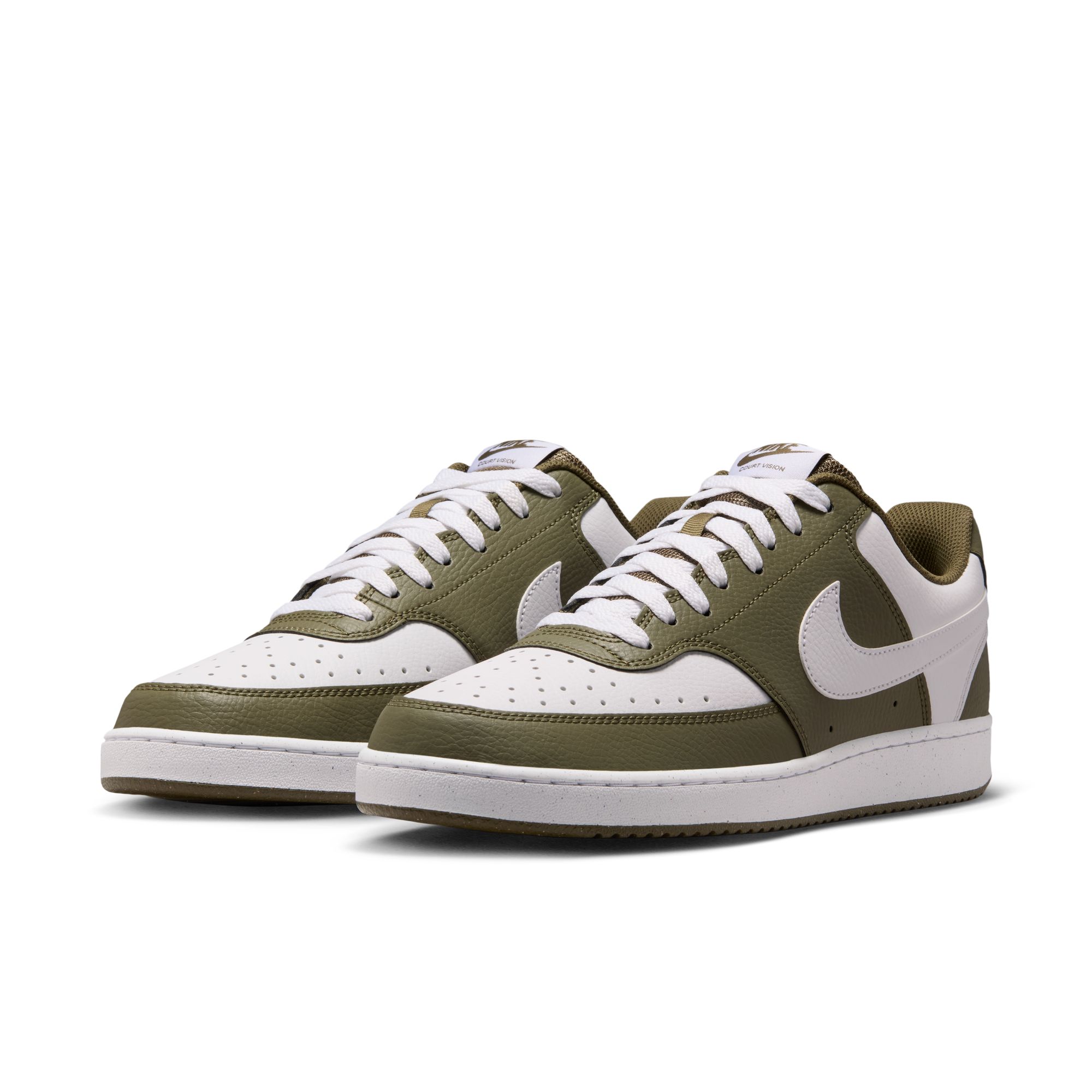 Sneaker NIKE SPORTSWEAR "COURT VISION LO", Herren, Gr. 43, medium olive, weiß, Synthetik, Schuhe Sneaker, Design auf den Spuren des Air Force 1