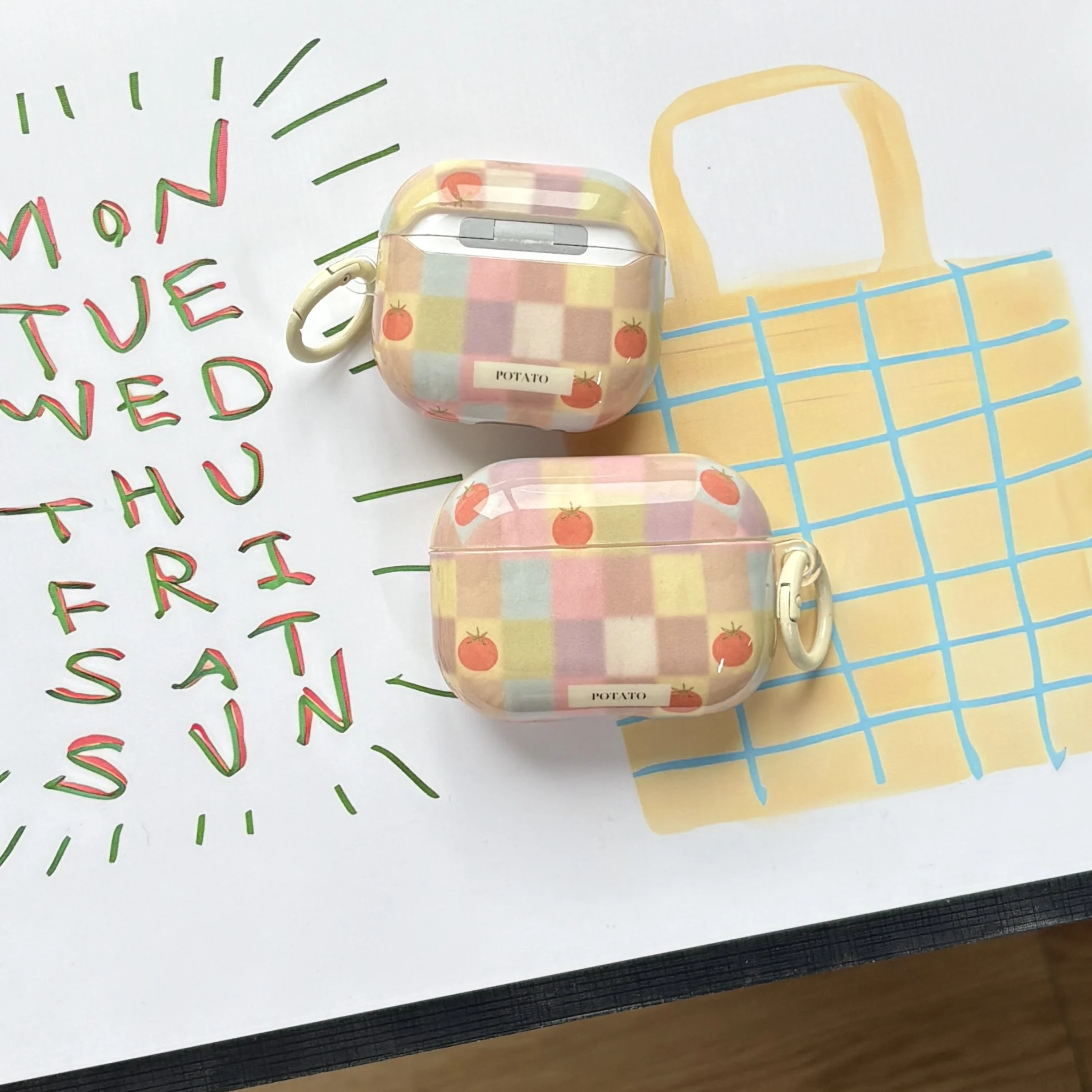 Exquisite farbige Farbblöcke, rotes Tomatenmuster, schützende Kopfhörerhülle, geeignet für AirPods 1, 2, 3, 4 Pro Pro 2 Pro3 Image