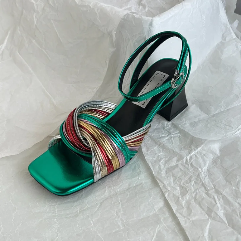 Marke Low Heels Sandalen Frauen Sommer Schuhe 2025, Echtes Leder Elegante Flip-Flops Peep Toe Strap Luxus Gold Party Schuhe Weibliche