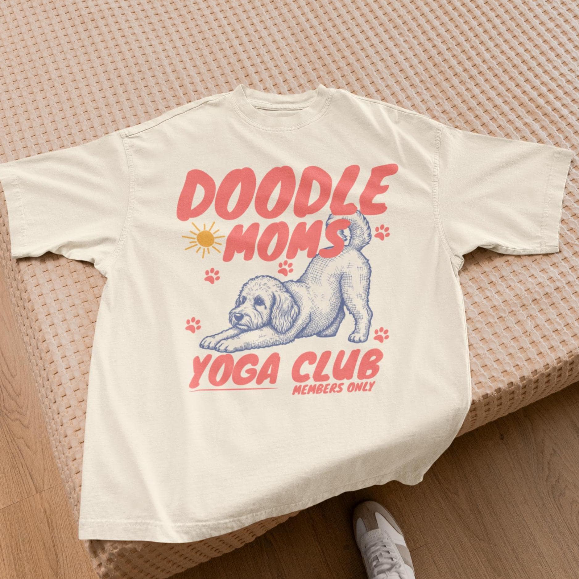 Maglietta Doodle Moms Yoga Club Maglietta Dog Social Club Maglietta Vintage per Cani Divertente Regalo Doodle Dorato Maglietta Doodle Dorato Maglietta