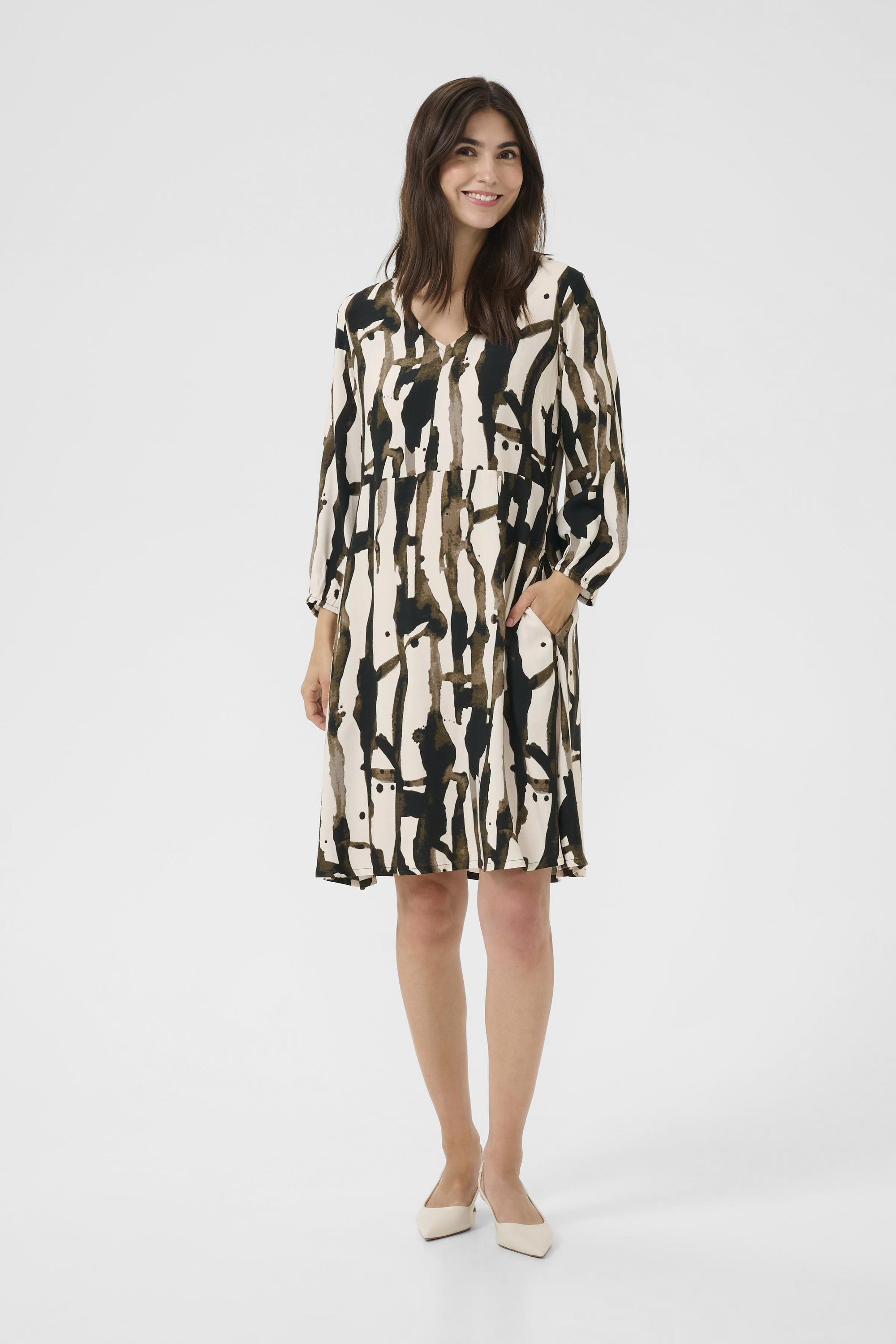 Kleid CUashley Feminine grey white Image