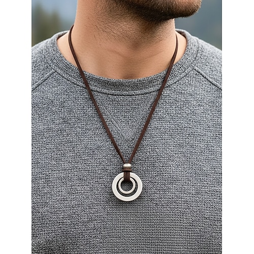 Verstellbare Lederkordelkette für Herren mit Doppelkreisanhänger – Vintage-Freizeitschmuck für den Alltag und den Outdoor-Stil Image