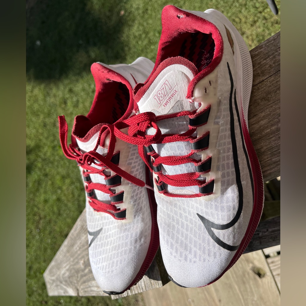 Nike Shoes | Arkansas Razorbacks Pegasus 37 Nike White And Red Running Shoes 7 Men’s | Color: Red/White | Size: 7